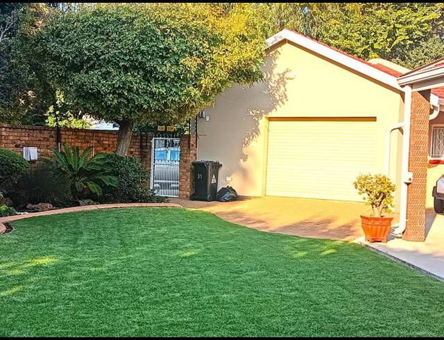 4 BEDROOM HOUSE FOR SALE IN PARKRAND